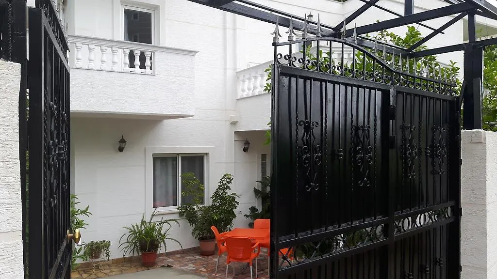 Apartment Vila Violeta Sarande 0*,