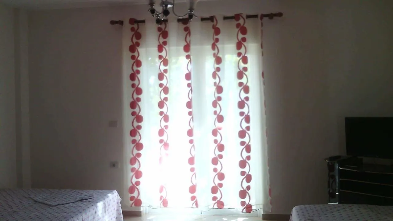 Apartment Vila Violeta Sarande